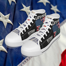 Load image into Gallery viewer, Veterans Men&#39;s Canvas Shoes
